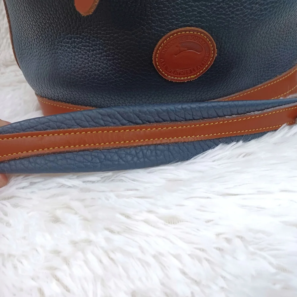VTG Dooney & Bourke Navy and Brown Purse - Picture 4 of 16